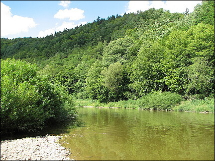 Pirkštejn, řeka Sázava a Sázavský klášter