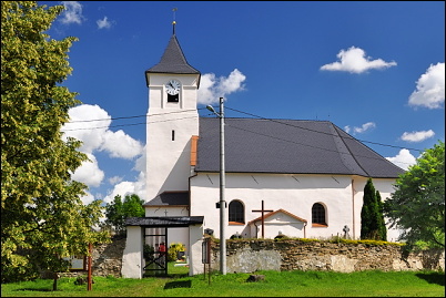 Hrozová – kostel